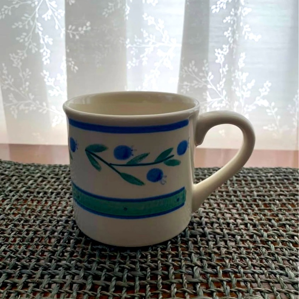 Vintage 82 Hartstone Artists Signed Fruit Blueberry Patterned Mug